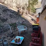 Ruhig Und Spartanisch Wohnen In 2