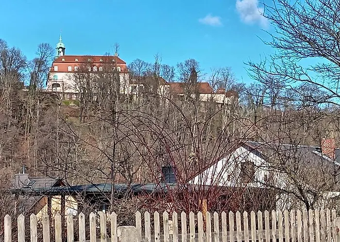 Ruhig Und Spartanisch Wohnen In 2 *